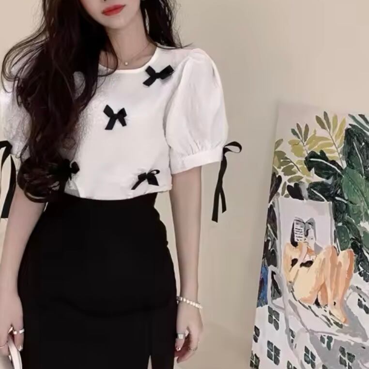 パフスリーブリボントップス