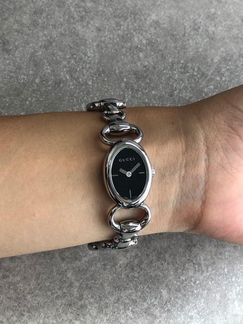GUCCI グッチ トルナヴォーニ 腕時計 シルバー オーバル ステンレススチール クウォーツ 118 vintage ヴィンテージ オールド srw7hm