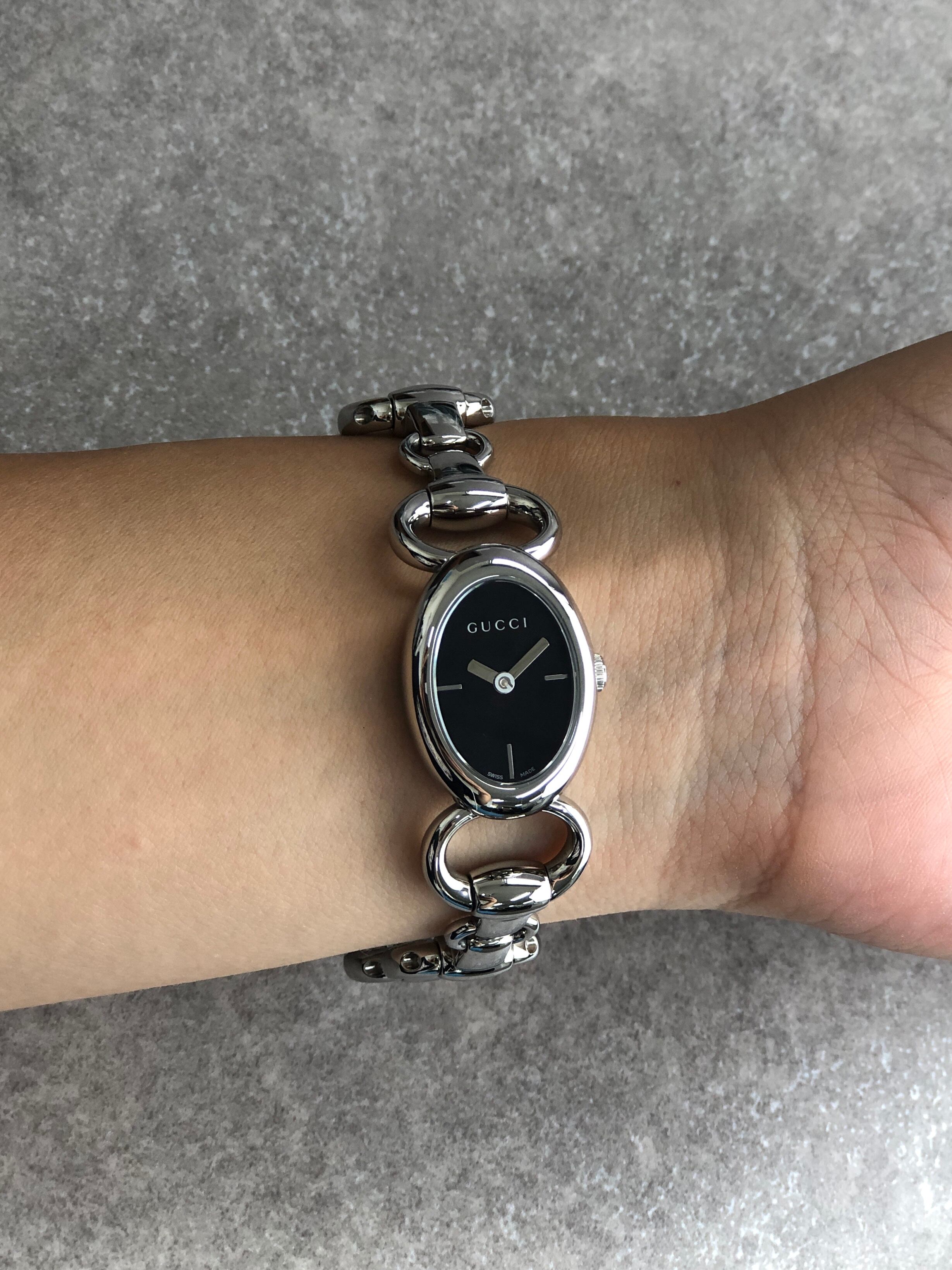 GUCCI グッチ トルナヴォーニ 腕時計 シルバー オーバル ステンレススチール クウォーツ 118 vintage ヴィンテージ オールド srw7hm