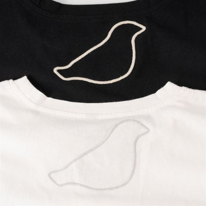 【Emago.】ポケット付き半袖Tシャツ|トリと洋ナシ