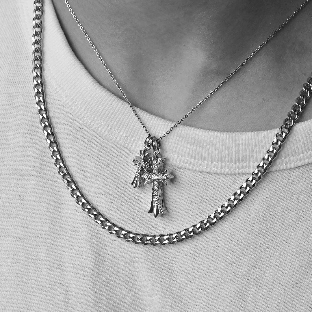 スワロフスキー使用】Hawaiian cross necklace 【silver】 | ✯Lucliss