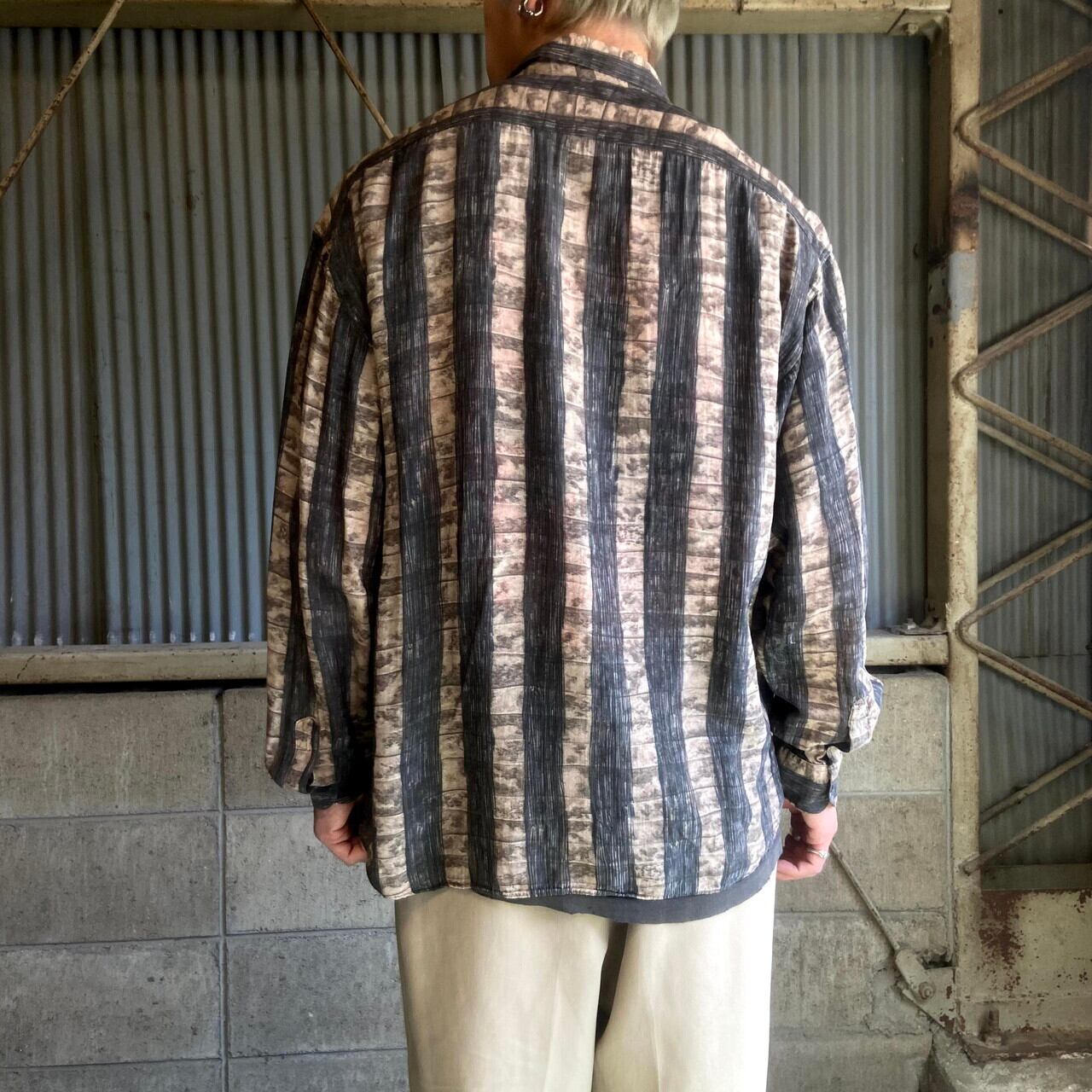 Lucio フランス製 ユーロブランド レーヨン 長袖 総柄シャツ メンズl相当 古着 ベージュ チャコールグレー 長袖シャツ Ws22 50 Sa24 Cave 古着屋 公式 古着通販サイト