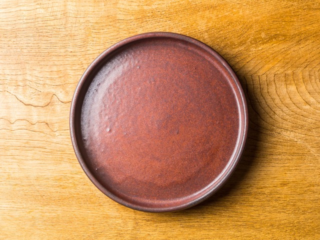 赤鉄6寸ドラ鉢（切立皿・ラウンドプレート・銅鑼鉢 ）／吉永哲子