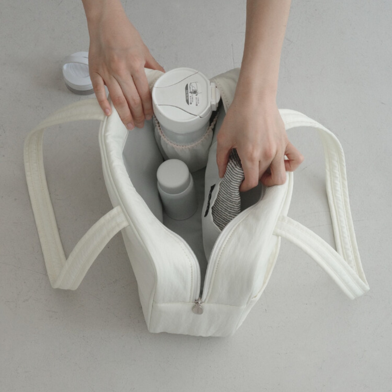 【予約】[ OHDIBS ] Cube Bag （保冷バッグ）｜Vanilla - 3