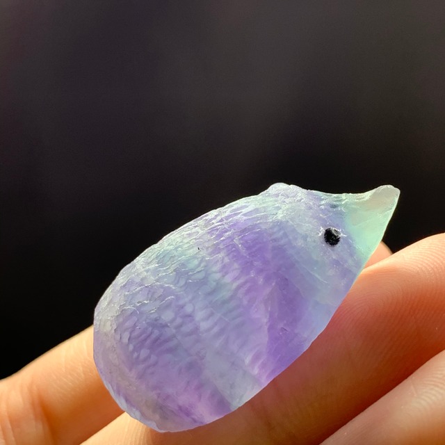 61可愛い色合いフローライトハリネズミさん