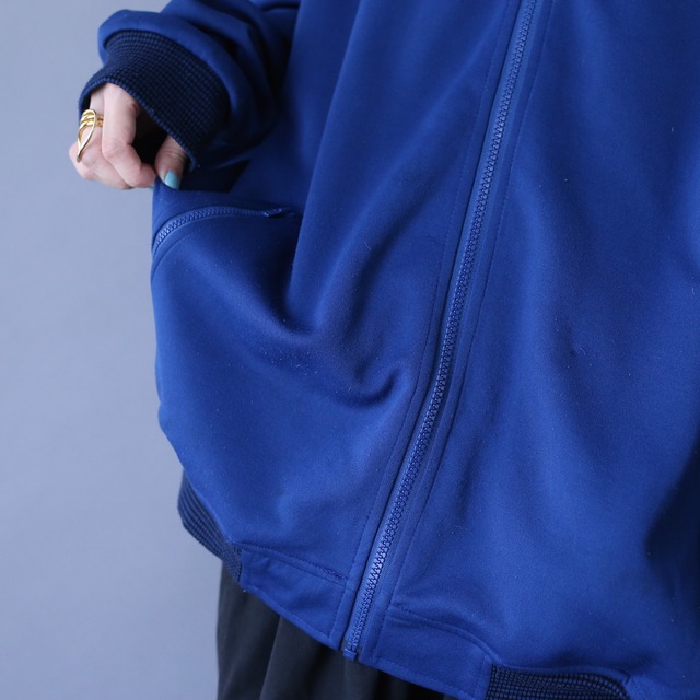 "FILA" good coloring over silhouette track jacket