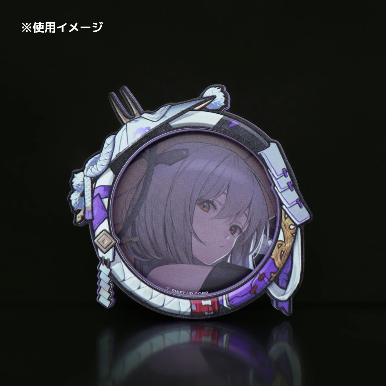 ストア限定】NIKKE 缶バッジラバーホルダー 紅蓮 | あるじゃんマーケット