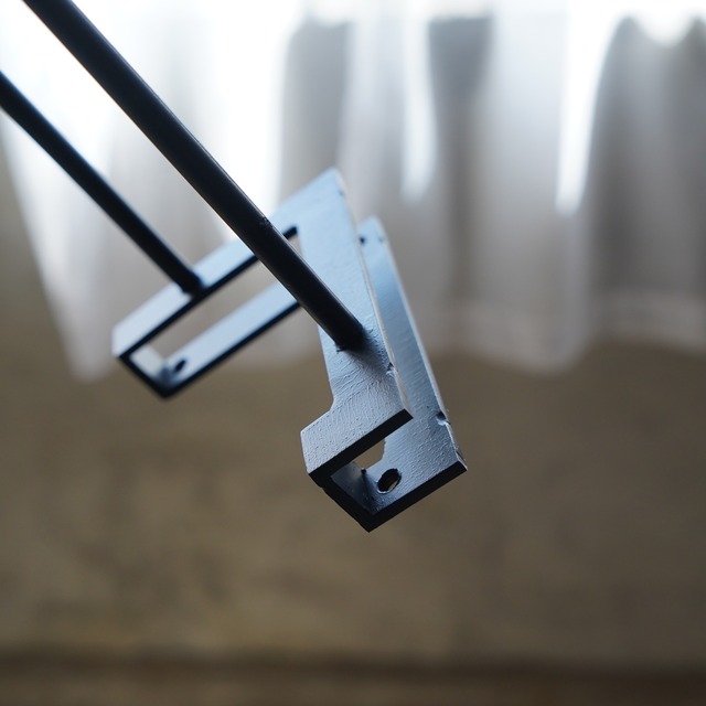 一枚板のミニサイドテーブル No.4 樹種：けやき