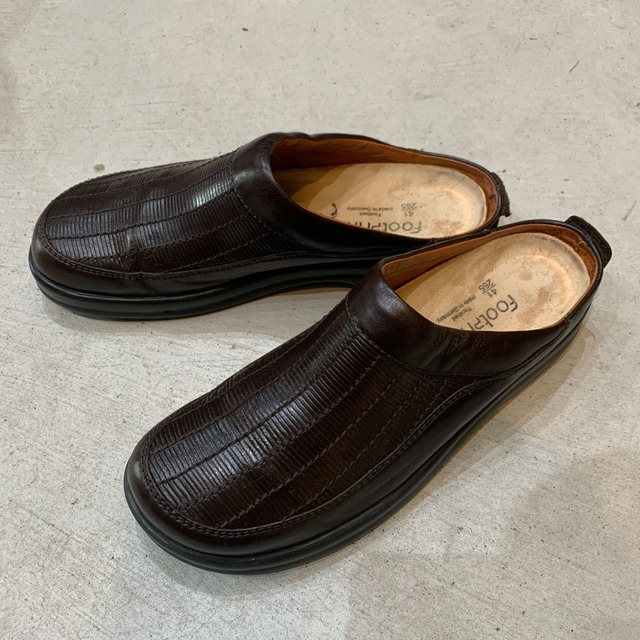 dansko メイヴィス　クロッグ　レザースタッズヒールサボ　黒　サイズ40