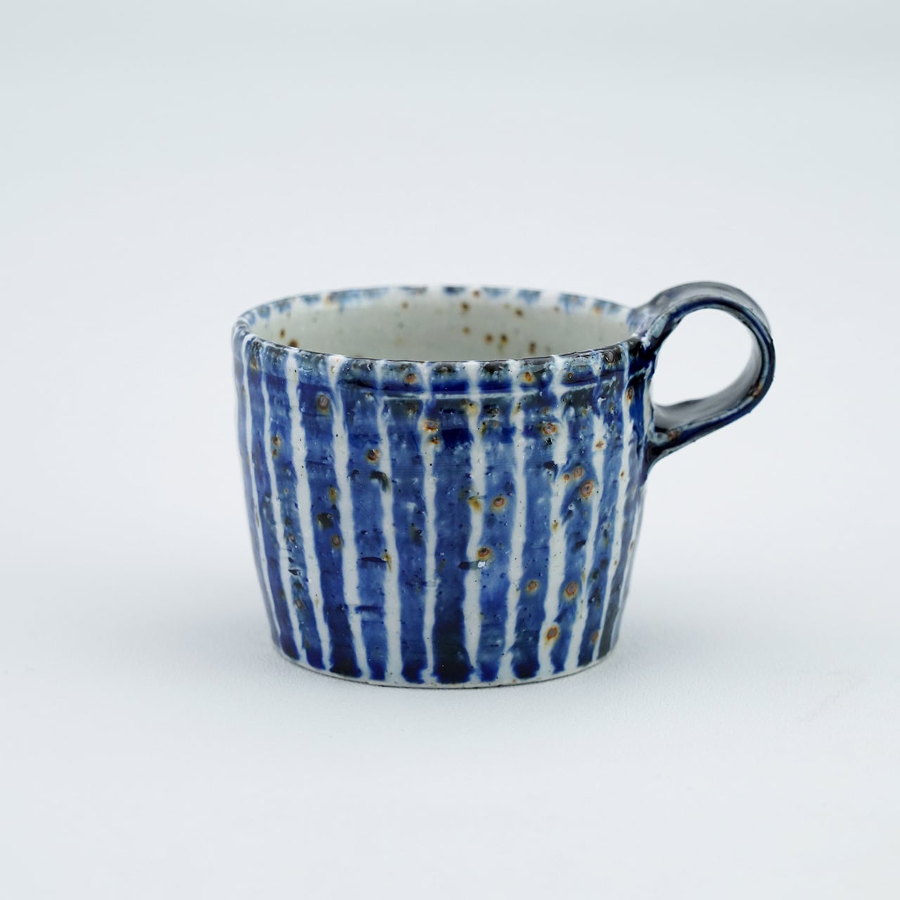 染十草 マグカップ(中) | plato 田中陶器店 │ 有田焼・伊万里焼