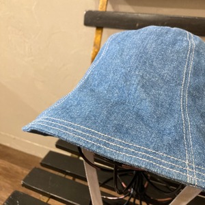 DENIM TULIP HAT