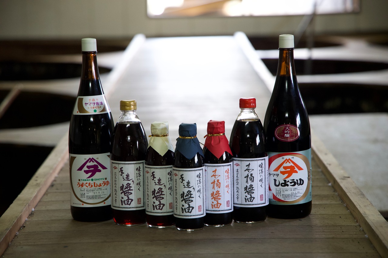 送料お得！！　濃口醤油（本仕込み熟成２年醤油）　1.8ℓ　6本セット