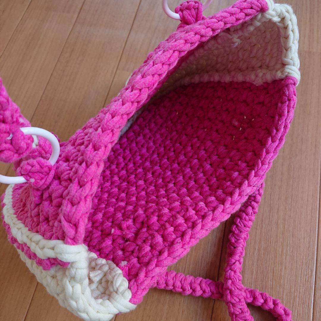 送料・関税無料】かぎ針編み トートバッグ タッセル付き