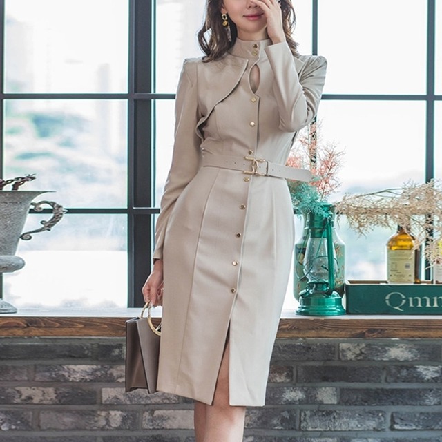 ワンピース レディース 送料無料 ドレス タイトワンピース ミディアム丈 ミディ丈 立ち襟 スタンドカラー 長袖 ハイウエスト ウエストマーク ベルト 前開き フロントボタン 体型カバー 脚長 スリム 細見え スタイルアップ 大人可愛い 抜け感 こなれ感 セクシー フェミニン お洒落 おしゃれ 大人女子 リュクス S M L XL 春服 秋服 パーティードレス お呼ばれドレス 謝恩会 披露宴 パーティー衣装 20代 30代 おでかけ イベント 普段使い アプリコット ベージュ オルチャン 新作 2021