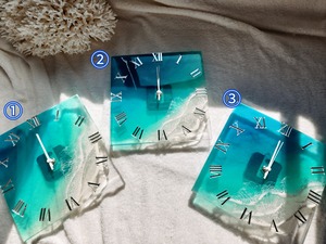 353.オーシャンレジンアート アクリル時計