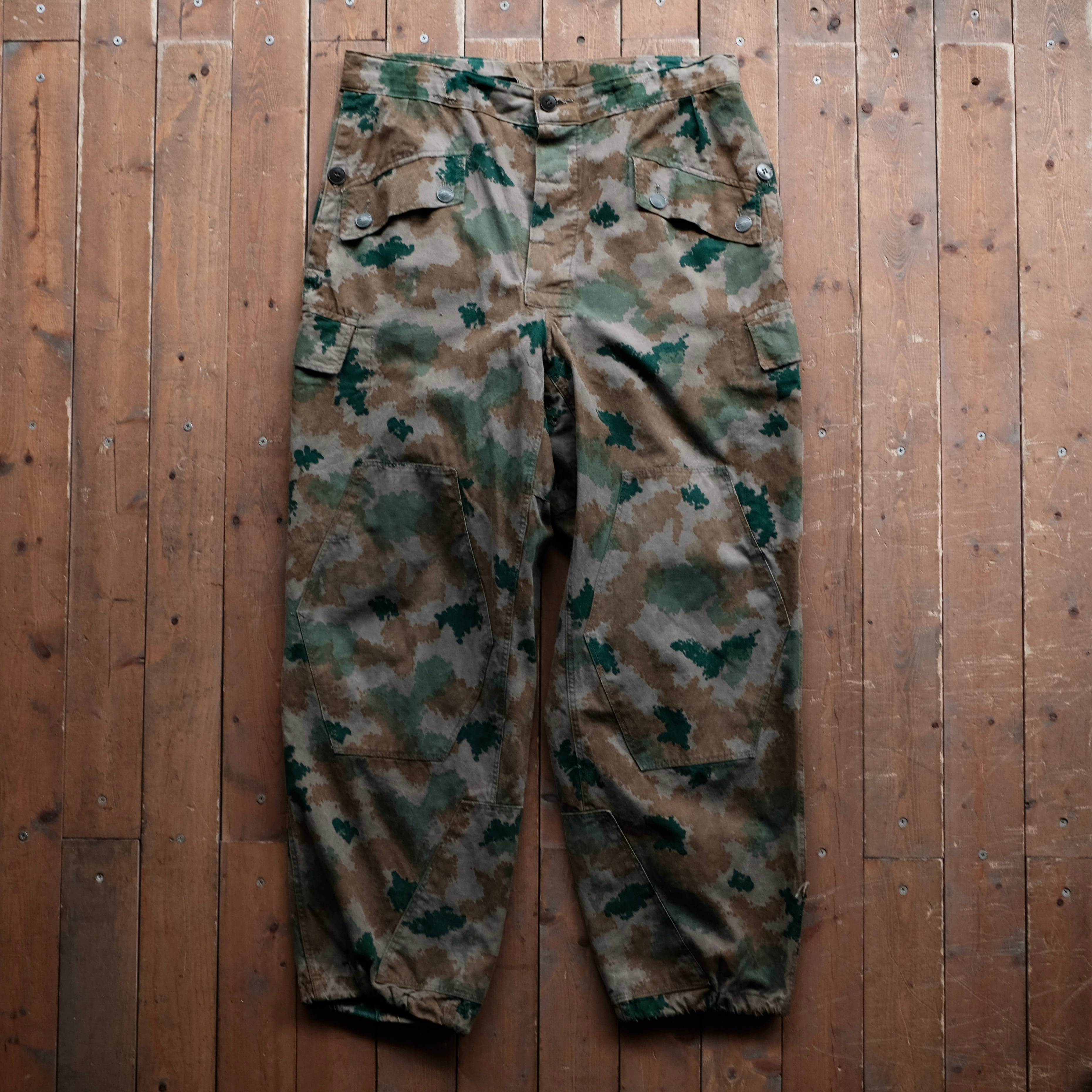 60s EAST GERMAN ARMY BLUMENTARN CAMO SNIPER TROUSERS | safarionline