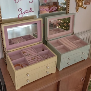 retro jewelry box 2colors / レトロ ジュエリー ボックス アクセサリーケース パール ３段 韓国インテリア雑貨