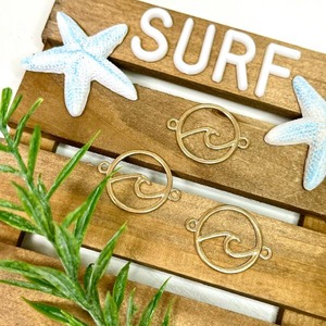 ゴールウェーブＷカン両カンコネクター /チャーム/波