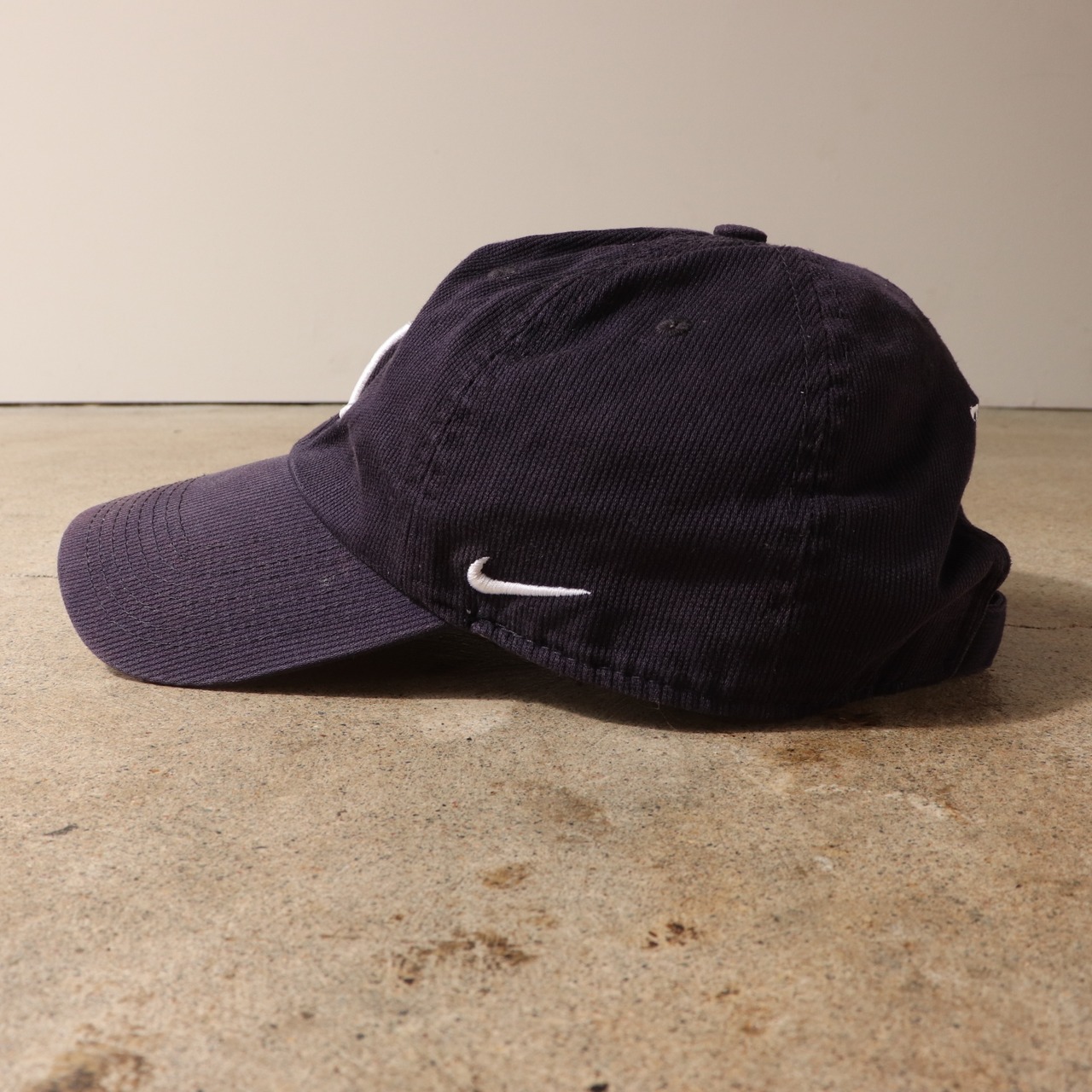 NIKE ヤンキース 90s 刺繍キャップ Yankees ナイキ ネイビー