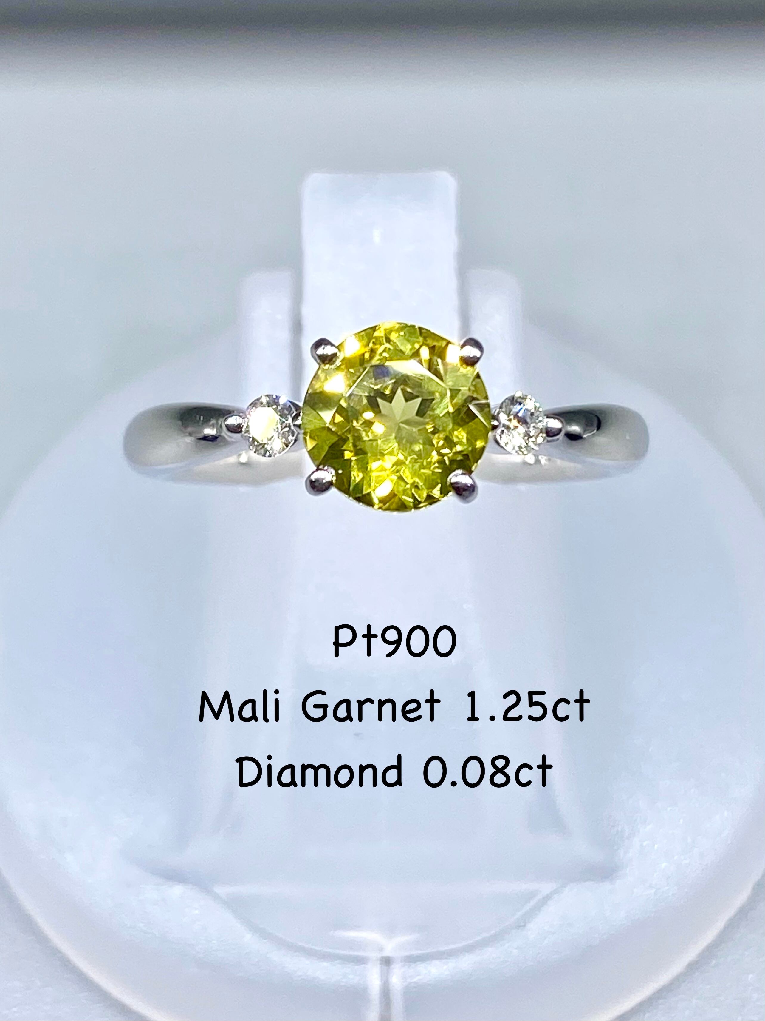 スペサタイトガーネット 0.66ct / ダイヤ計0.16ct Pt900リング スペサタイトガーネット 0.66ct / ダイヤ計0.16ct Pt900リング