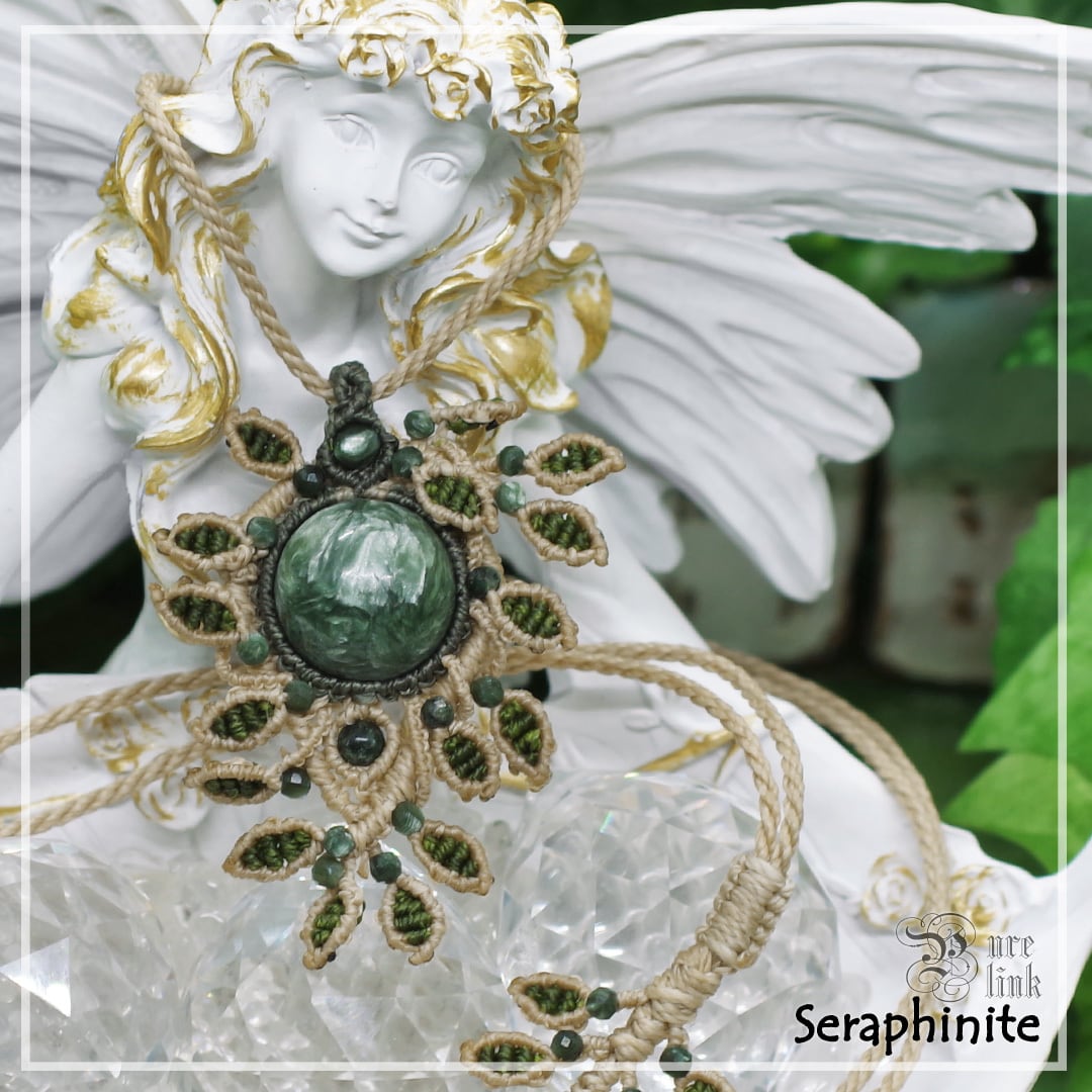 大天使の名を持つ緑魔石『セラフィナイト』生命の樹マクラメ編トップ