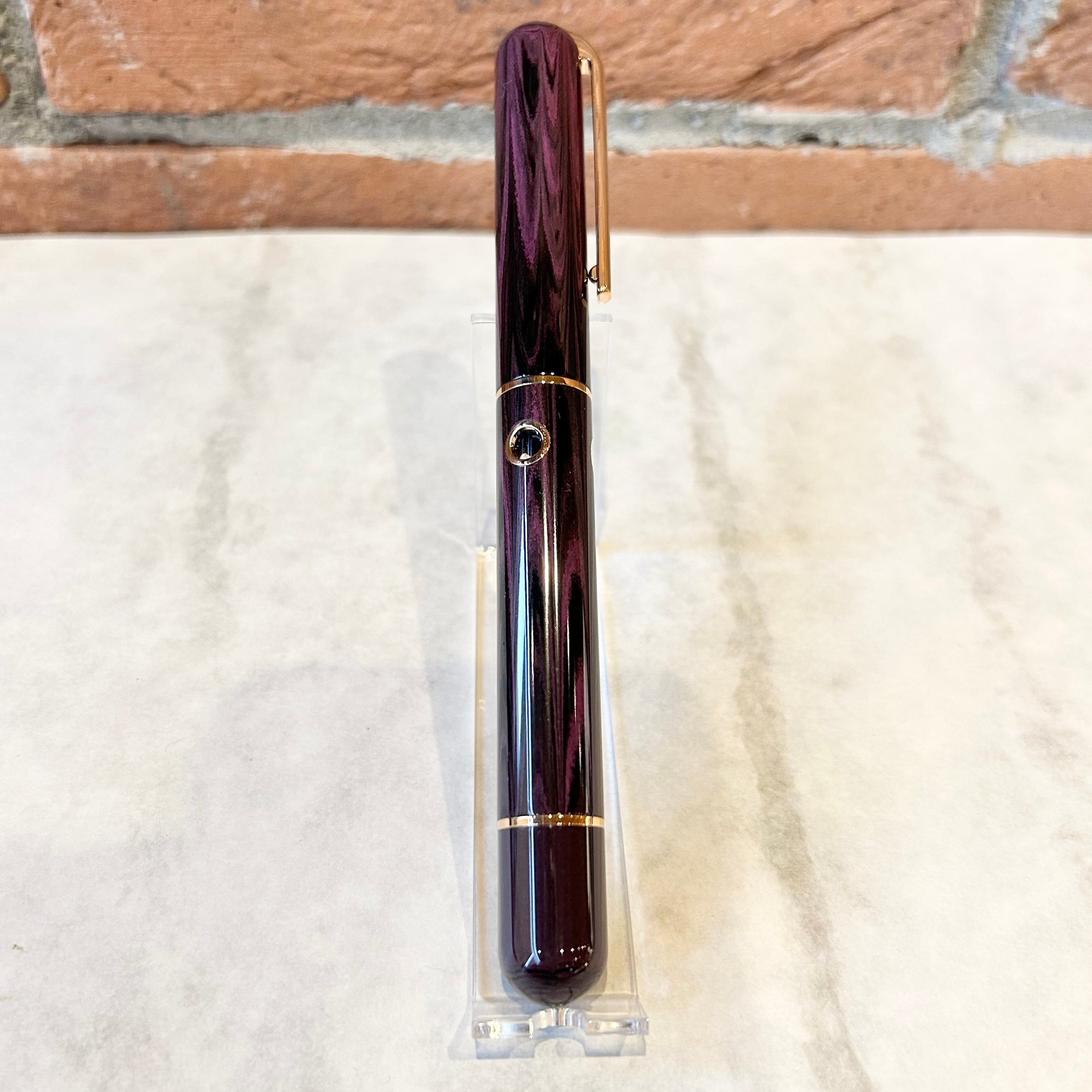 ナーヴァル ノーチラス万年筆「スティロフォラベリー」／字幅F