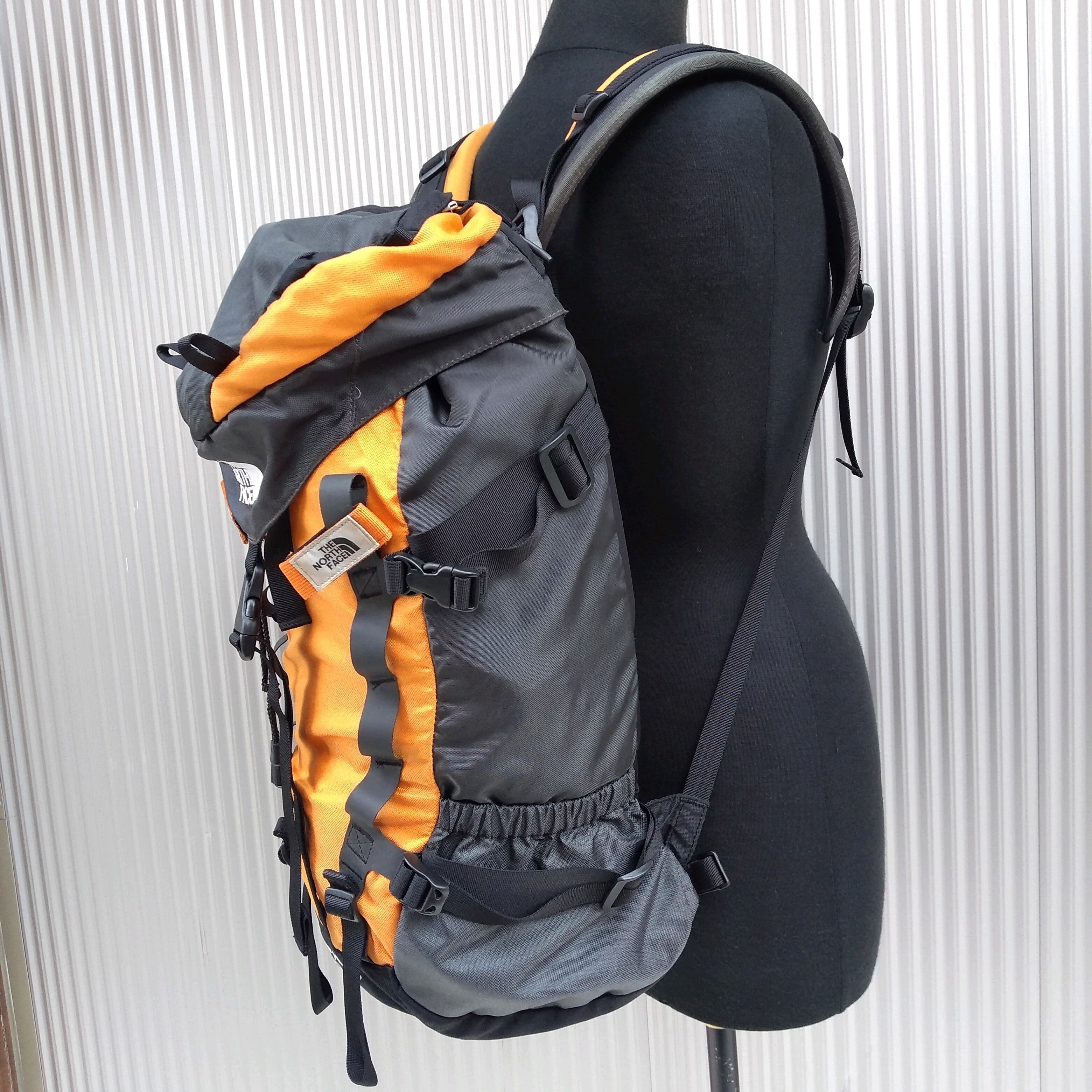 半額 美品 THE NORTH FACE ノースフェイス リュック バックパック