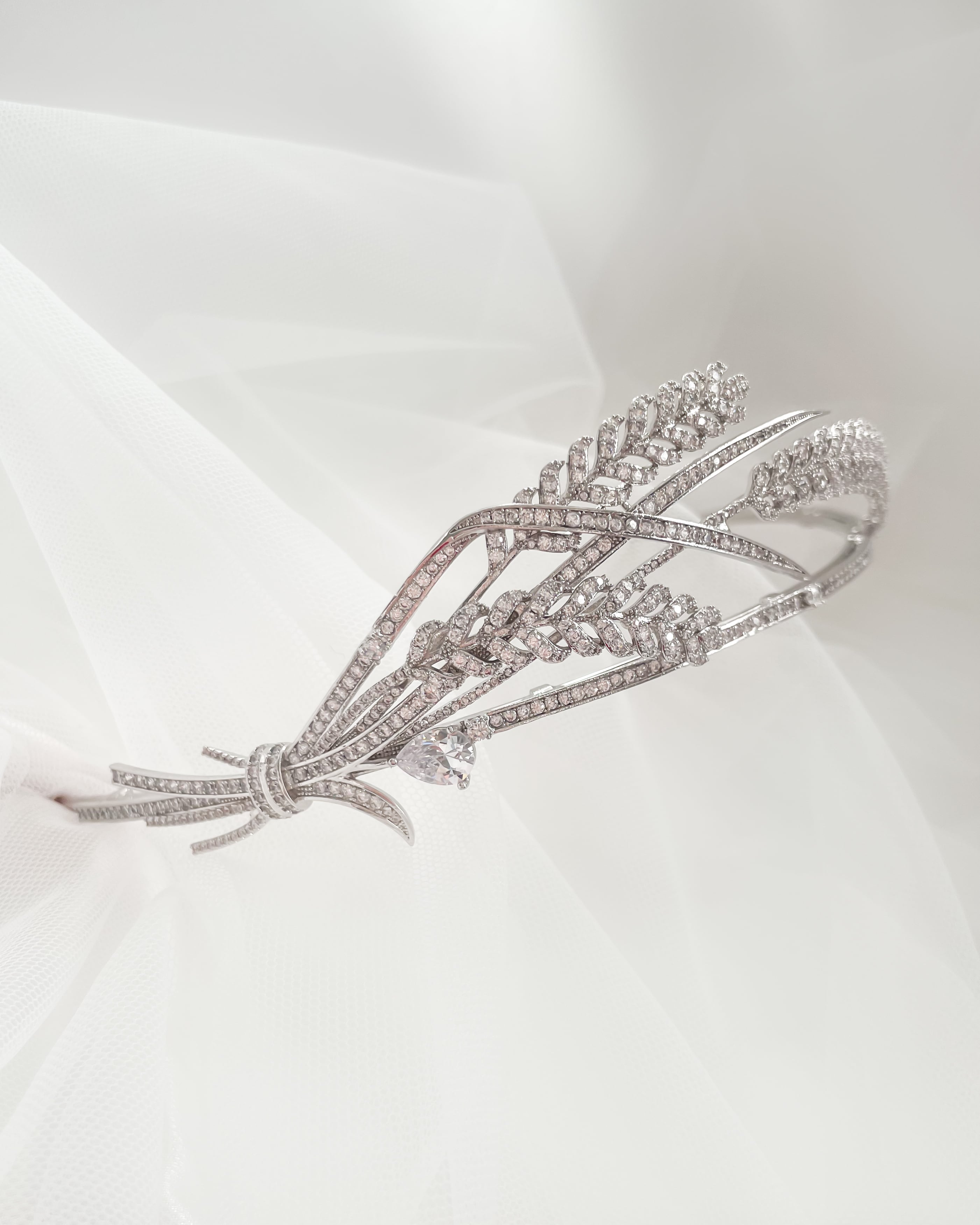 プラチナ箔】主役級 ティアラモチーフ 訪問着 ティアラモチーフ(全1色