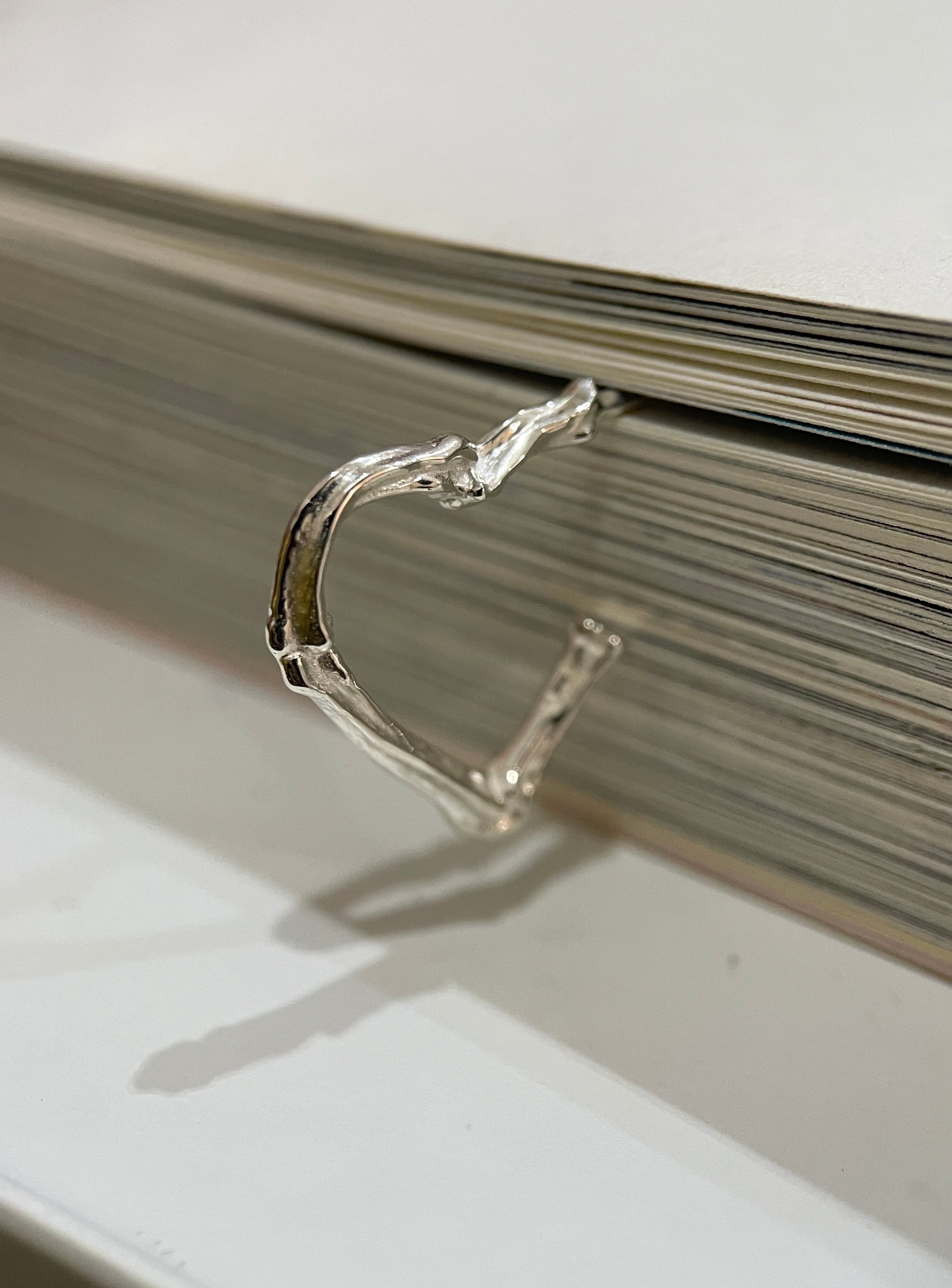 bone heart hoop EarringSILVER925 片#1826-sv 骨とハートのフープピアス/シルバー925