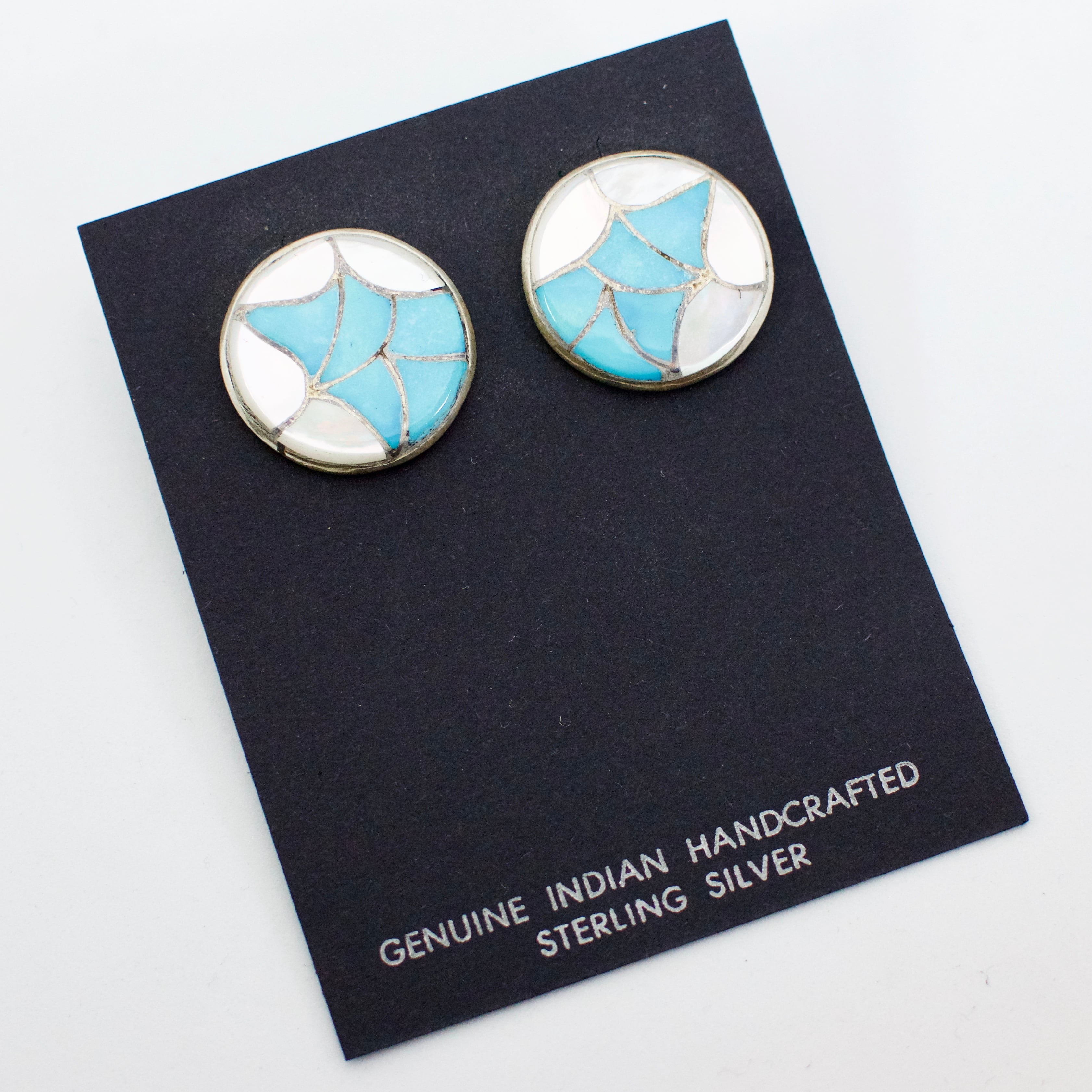 インディアンジュエリー SV925 ピアス 天然石ターコイズ インレイ フラワー ズニ族 スリーピングビューティーターコイズフラットインレイ