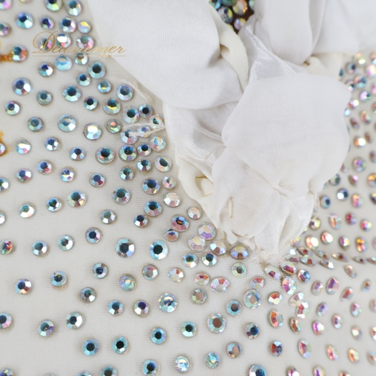 社交ダンス 衣装 クリスアン chrianne スタンダードドレス ワンピース ドレス スタンダード 白 フロート レース ゴージャス デモ 競技 ダンス パーティドレス パーティ イングランド製 発表会 ホワイト系 ストーン エレガント フォーマル おしゃれ かっこいい パフォーマンス用 高級感 競技会用