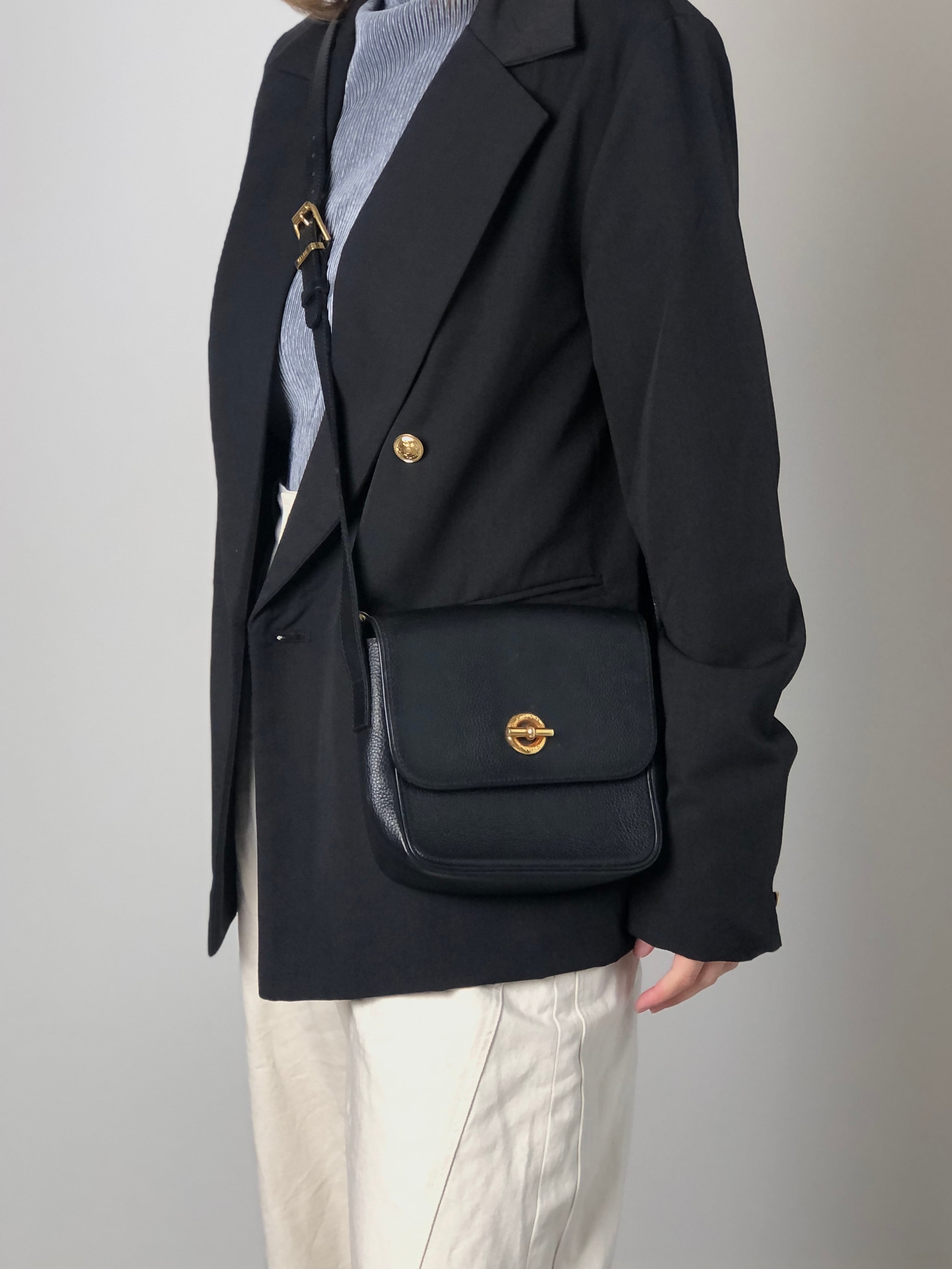 CELINE セリーヌ ショルダーバッグ ブラック マンテル レザー vintage ヴィンテージ オールド 6i3ni8