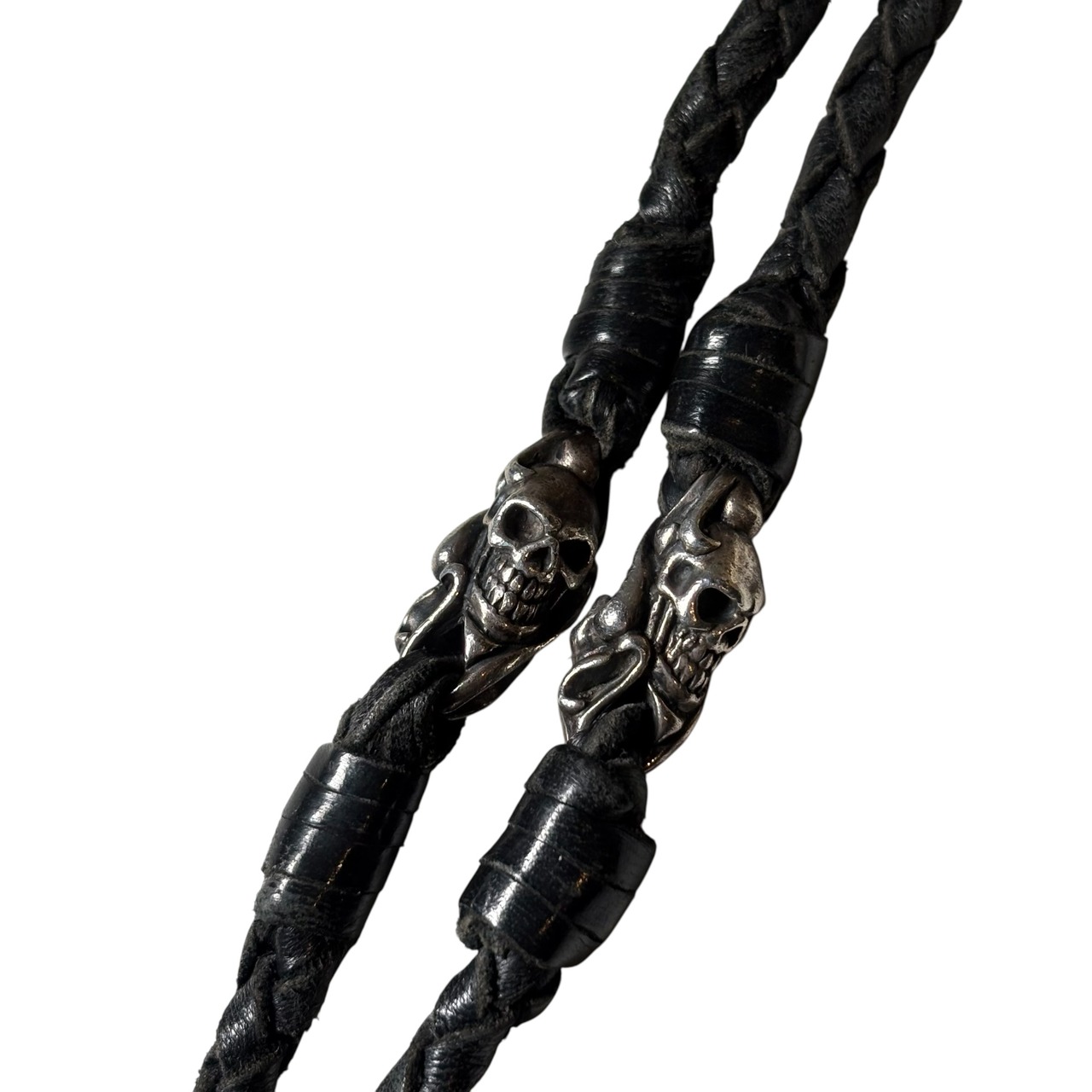 ROBERT WARNER leather × silver chain