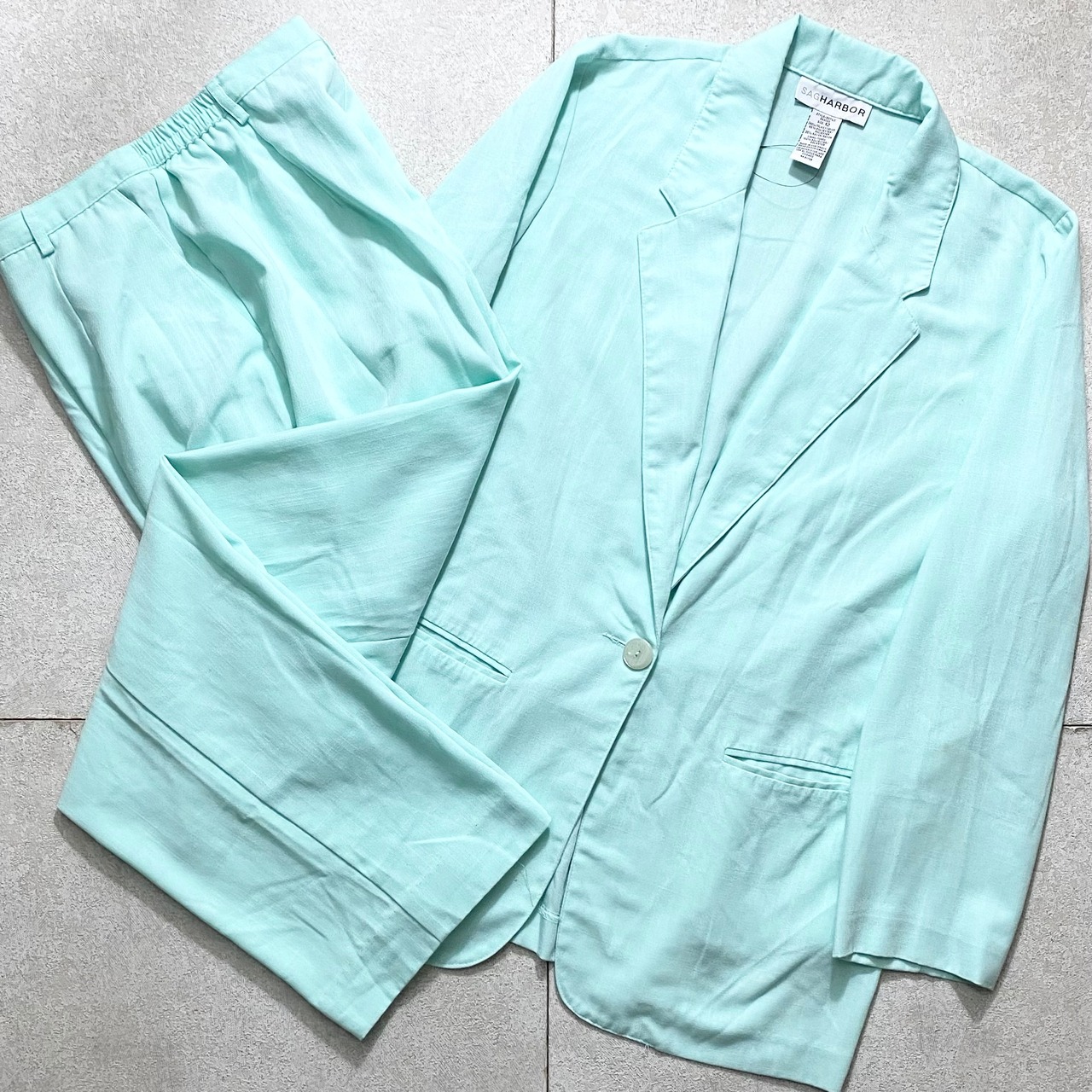 old turquoise color summer set-up