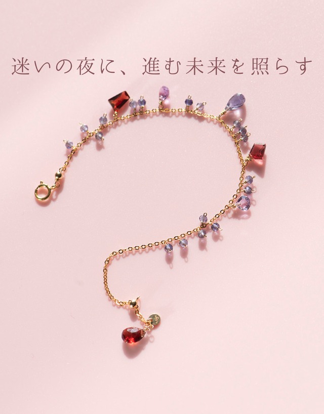星夜の羅針盤 - アイオライトとガーネットの導きブレスレット❤︎B103