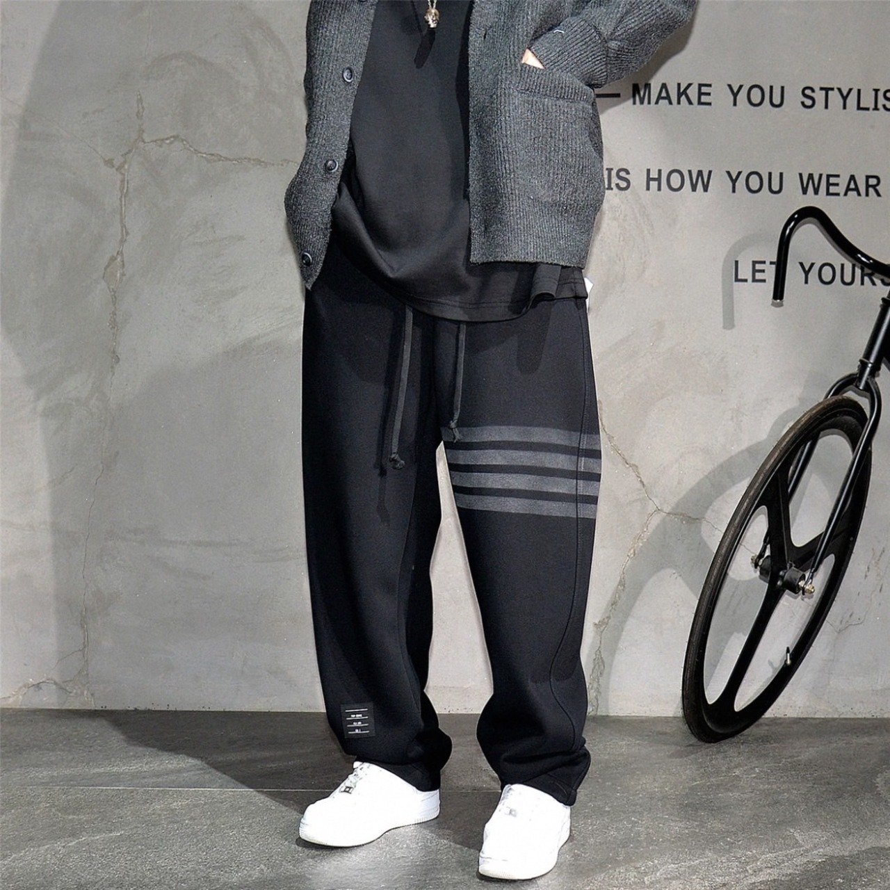 Striped design sweatpants 0494 - 2