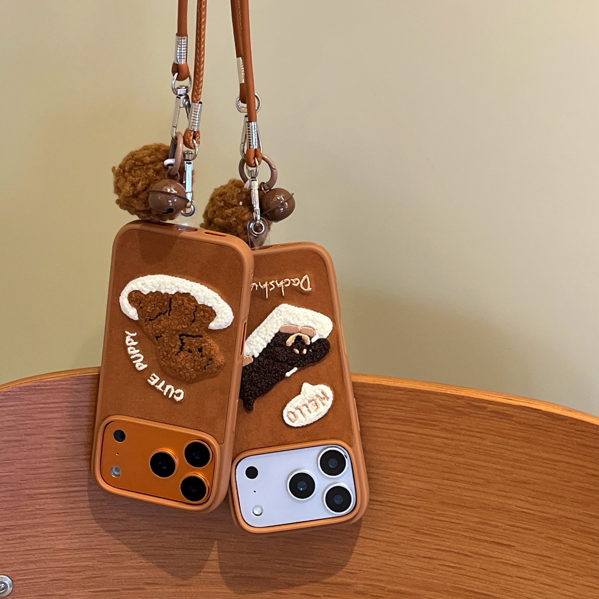 ワンちゃん 刺繍 iphone 17 16 15 14 ケース 可愛い 犬 ドッグ ハンド