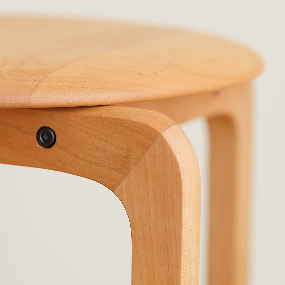 DENTO LISCO STOOL 4本脚 チェリー | Have Fun Furniture
