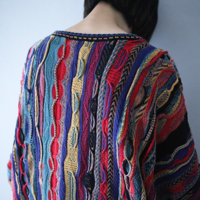 multi color crazy pattern loose silhouette 3D knit sweater