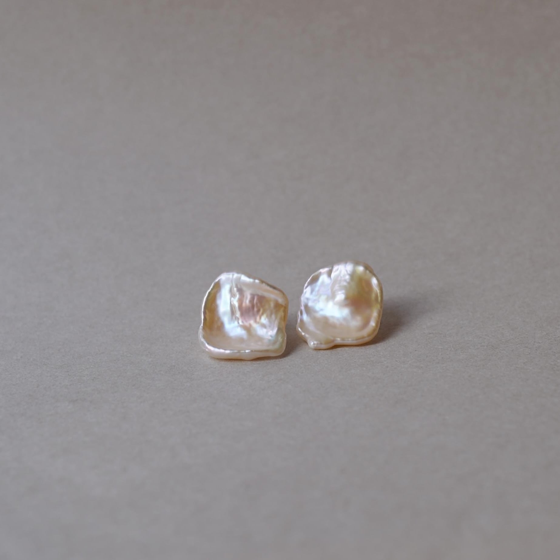 1点もの 14kgf スクエアパールピアス C