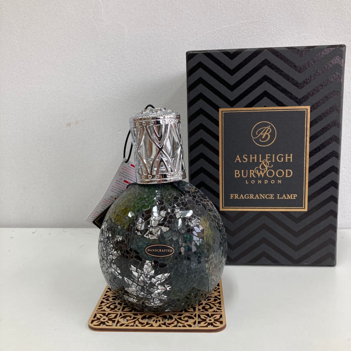 Ashleigh&Burwood(アシュレイ&バーウッド) アロマ フレグランスランプ ミントxブラウン | ALINA KUKKA ONLINE Ashleigh&Burwood(アシュレイ&バーウッド) アロマ フレグランスランプ ミントxブラウン | ALINA KUKKA ONLINE