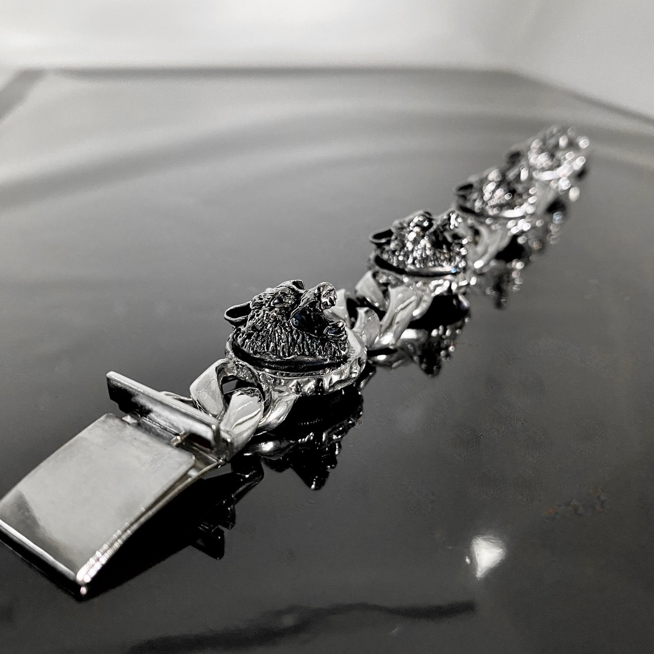 WOLVES with 10 DIAMONDS CHAIN BRACELET / ウルヴスチェーンブレスレット・10ダイヤモンドアイズ