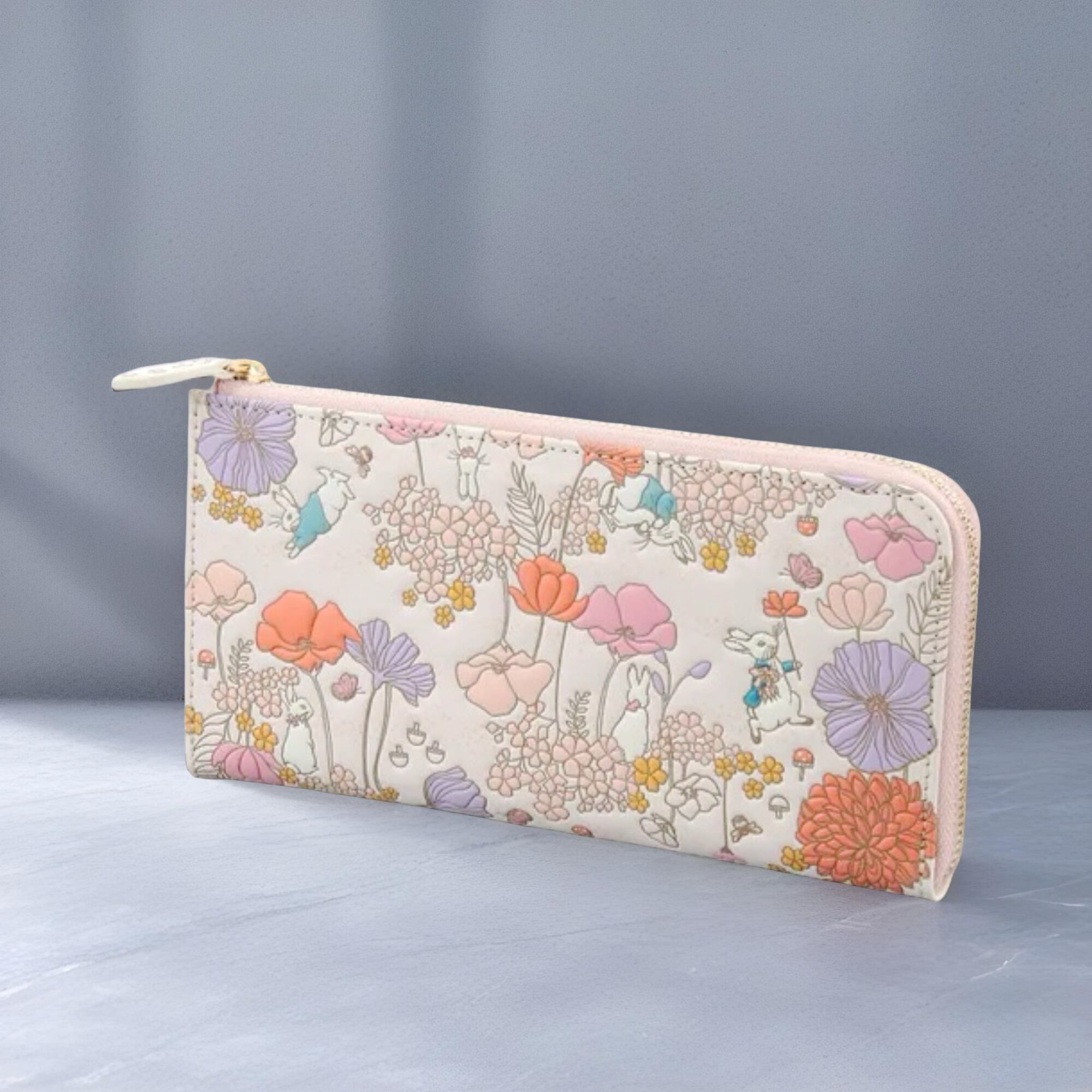 浅草文庫 L字長財布 ピーターラビット リニア・メドウ ピンク|日本製・友禅染めレザー