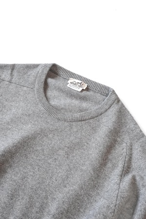 90's "HERMÉS" Pure Cashmere Crew Neck Knit - Made in SCOTLAND (made by Ballantyne)