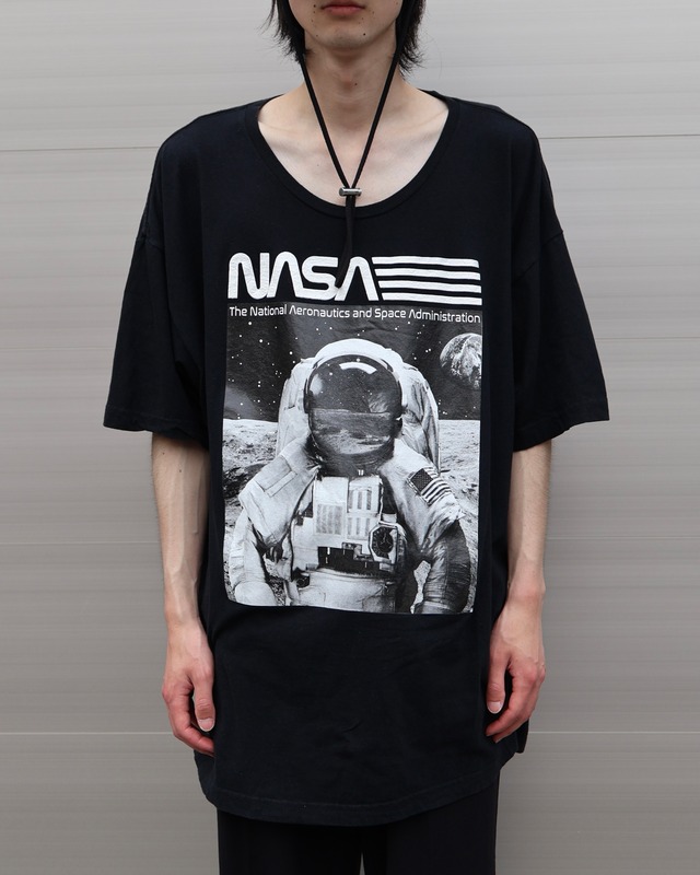 short length beads design t-shirt