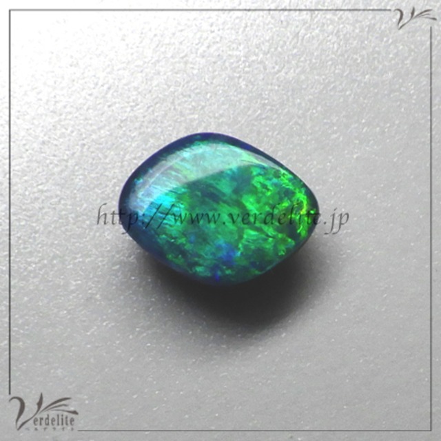 オパール　0.92ct　Z329