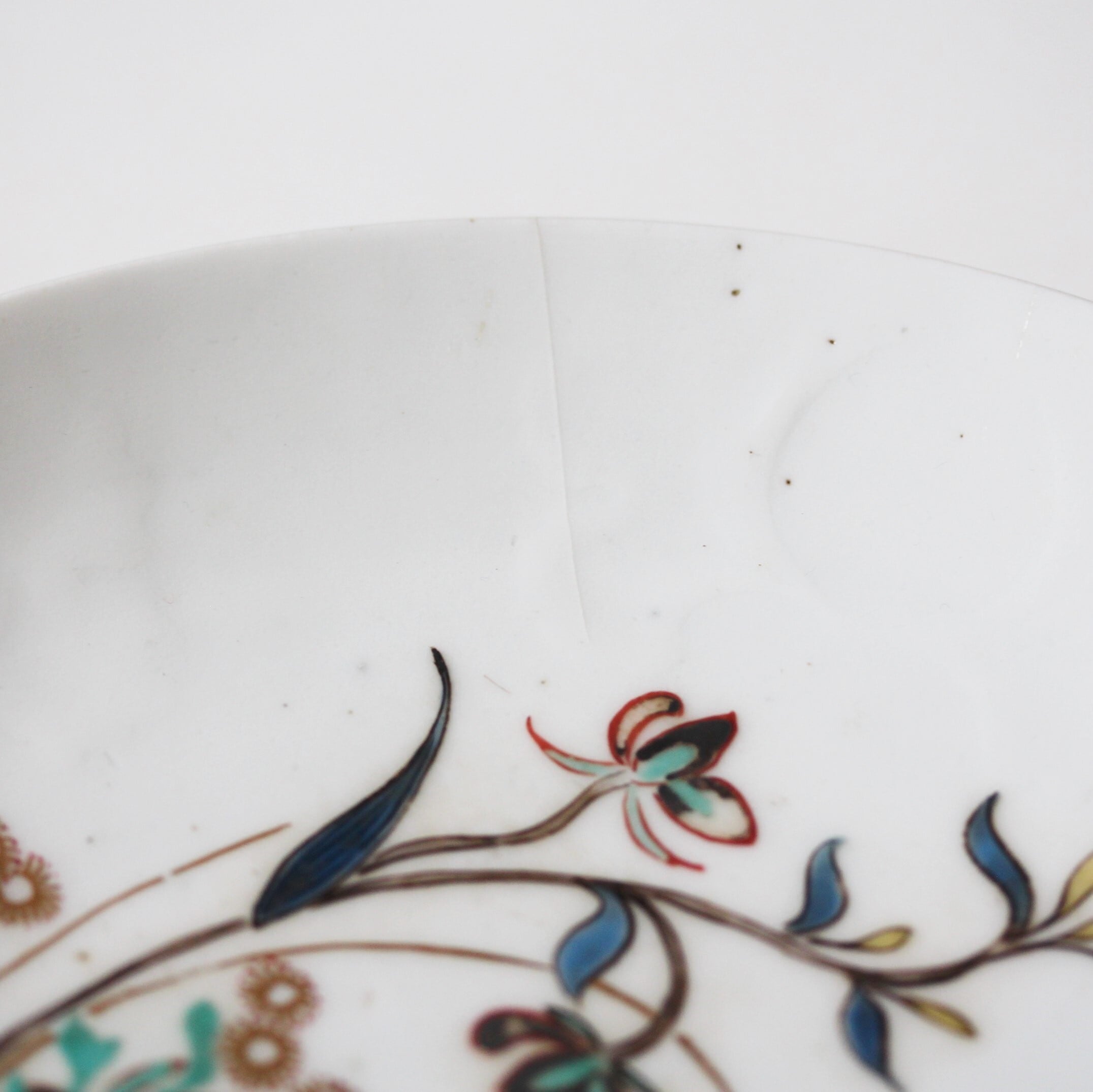 古九谷色絵花熨斗文皿 d20.2cm Ko-Kutani Enameled Dish, Design of