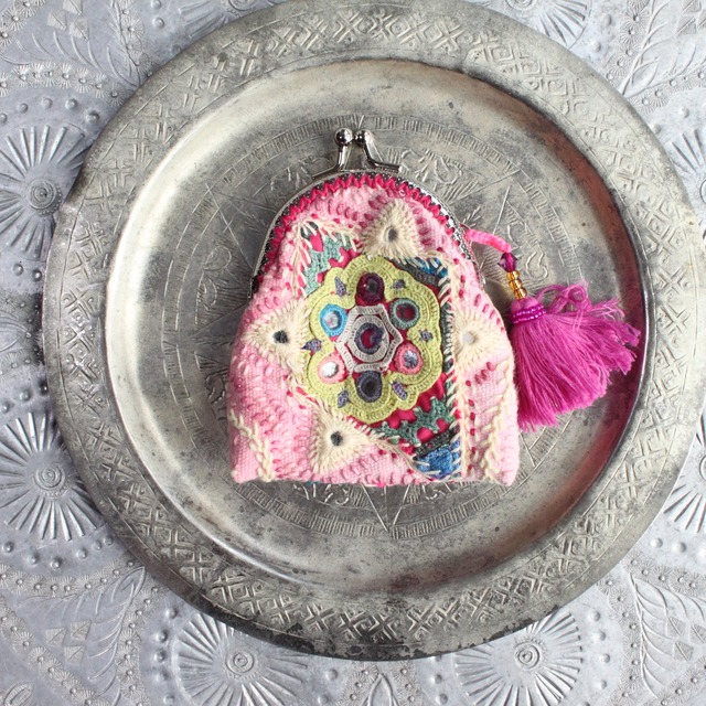 インド刺繍とグアテマラのがま口　コインケース