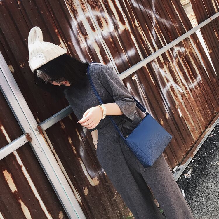 ショルダーバッグ シンプル ネイビー