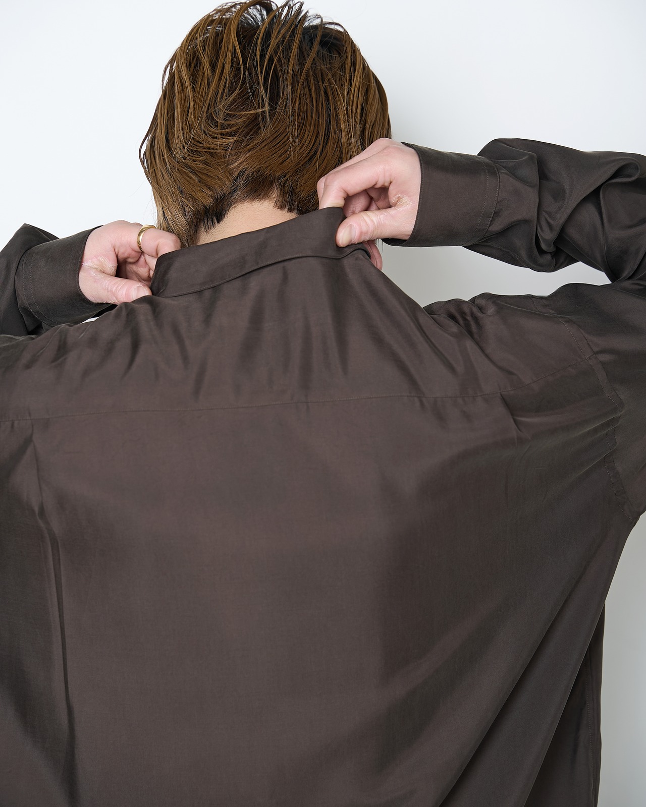 ssstein "CUPRO TWILL OVERSIZED LS SHIRT〔DARK BROWN〕"